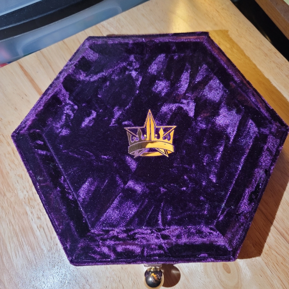 Jeffree star blood lust pallet